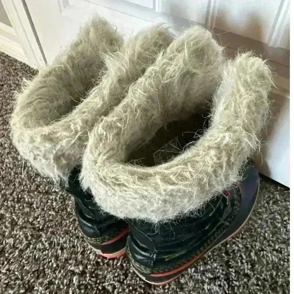 Sorel Joan of Arc Boot Girls Size 4 Black Suede Orange Rubber Waterproof - Picture 6 of 9